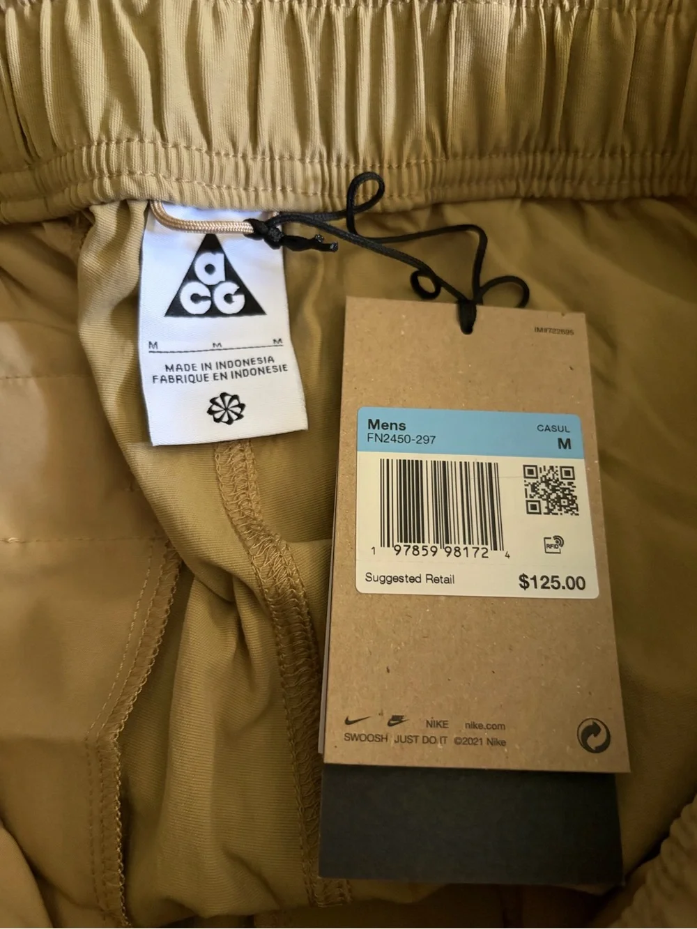 Nike ACG UV Woven Hiking Pants Khaki Beige Men's Size Medium FN2450-297 New
